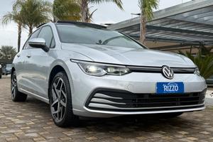 VOLKSWAGEN GOLF 8 2.0TDI 150CV DSG TETTO NAVI LED 