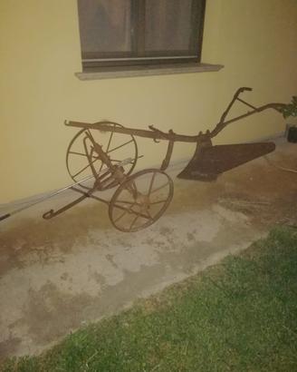 aratro con carrello