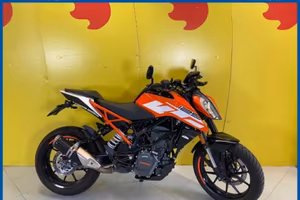 KTM 125 Duke Garantita e Finanziabile