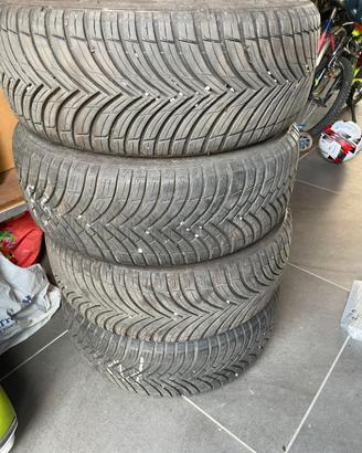 Pneumatici quattro stagioni 185/55 R15