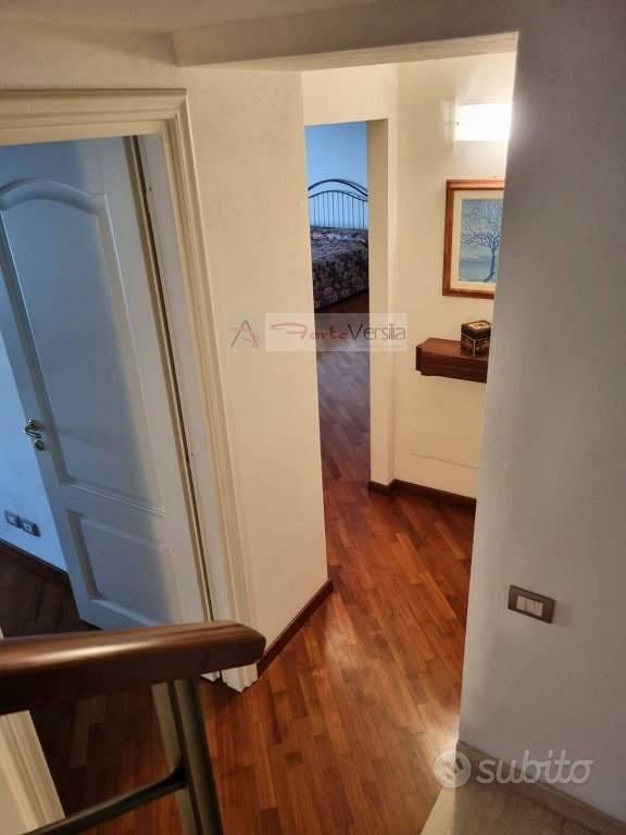 Appartamento di 130 m² con 5 locali e box auto a V - Vista 6