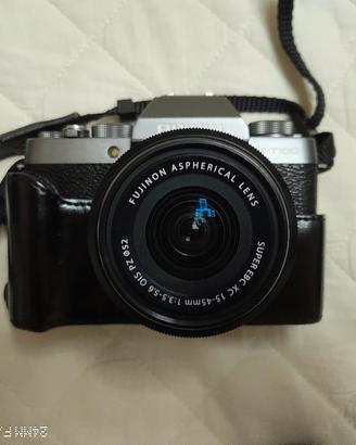 Fujifilm X-T100