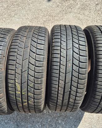 4. Gomme.  225 / 50 / R 17  M+S 