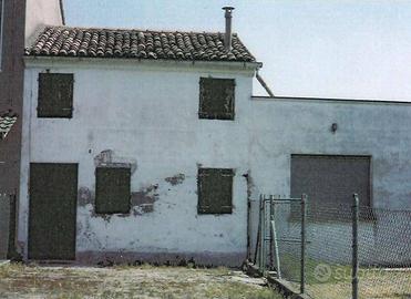 Immobile in asta di 126 m² con 2 locali a Castagna