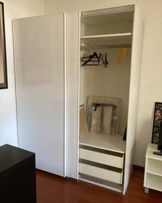Guardaroba Ikea PAX / HASVIK con cassetti
