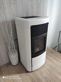 Termostufa a pellet Edilkamin Layma 22.5 kW – comp