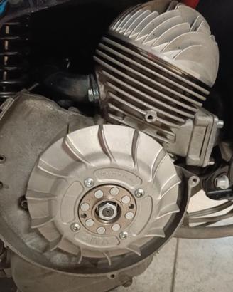 Motore vespa ET3 144 pinasco zuera