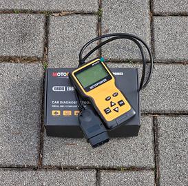 MOTOPOWER MP69033 Car OBD2 Scanner Code Reader 