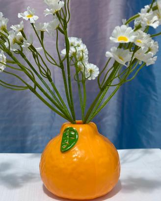 Vaso piccolo con firori artificiali