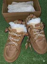 Sneakers stile UGG invernali con pelo – NUOVE