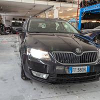 Skoda Octavia 1.6 tdi cr Ambition 110cv dsg