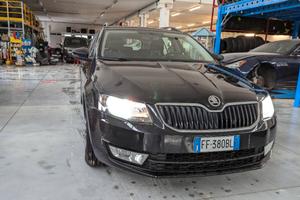 Skoda Octavia 1.6 tdi cr Ambition 110cv dsg