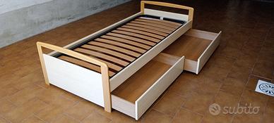 Letto singolo in legno