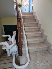 Montascale curvilineo