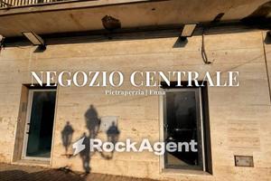 Immobile di 95 m² a Pietraperzia
