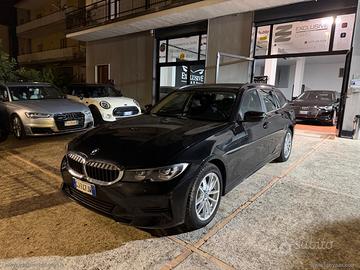 BMW 318d 48V Touring Business Advantage