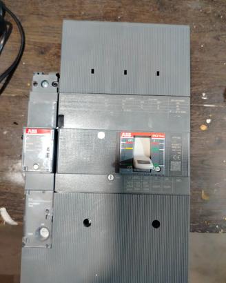 ABB SACE Tmax XT3 250