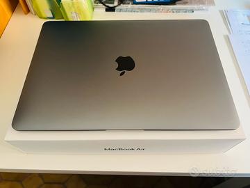 MacBook Air 13” 256 GB, 2022