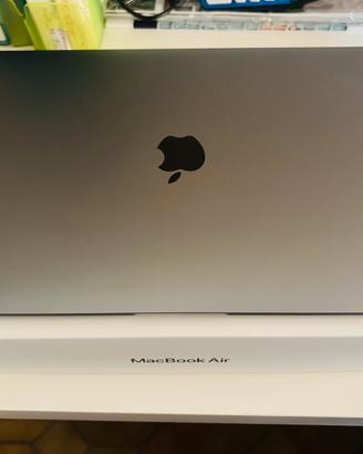 MacBook Air 13” 256 GB, 2022
