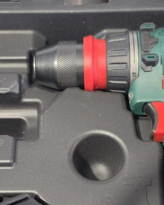 trapano avvitatore Parkside con accessori 
