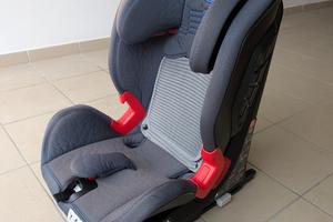 Seggiolino auto Chicco Akita fix