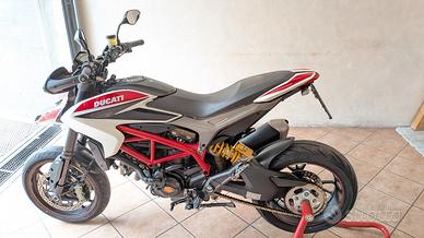 Ducati Hypermotard 821 sp