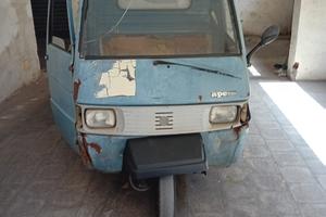 Piaggio apecar 703