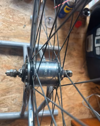 Ruota co cambio al mozzo Sturmey Harcher