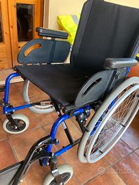 Sedia a rotelle per anziani e disabili