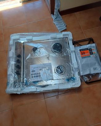 piano cottura a gas Indesit 4 fuochi