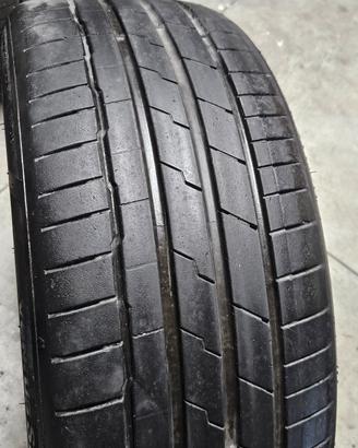Hankook s1 evo3 225 45 19  xl 96W