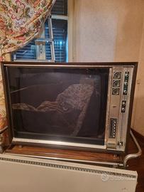 televisore in bianco e nero dine anni'60