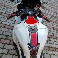 Yamaha YZF R1 - 2023