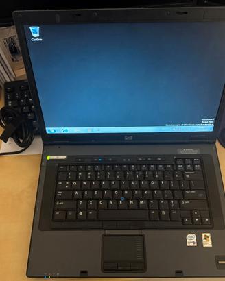 Notebook HP Compaq Intel 2GB 250 GB + Alimentatore