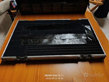 Flight case rigido blu per Line6 Helix / multieffe