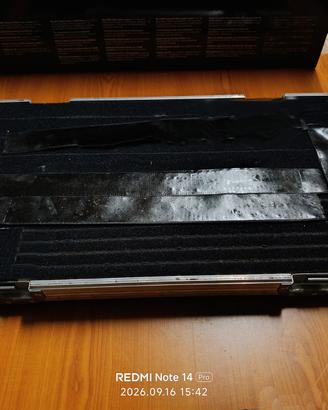 Flight case rigido blu per Line6 Helix / multieffe