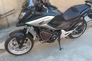 Honda Ng 750