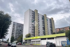 2 LOCALI A CORSICO