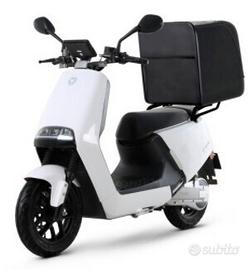 Yadea G5S Utility 125cc -Scootter elettrico KM Zer