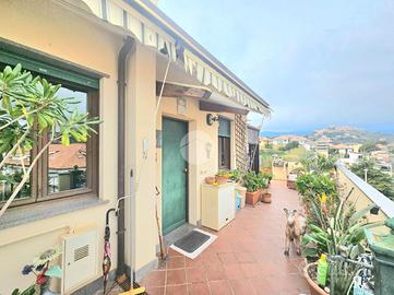 3 LOCALI A DIANO CASTELLO