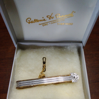 Fermacravatta oro e argento con svaroski originale