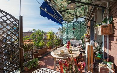 BILOCALE CON TERRAZZO ULTIMO PIANO!