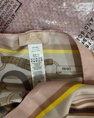 Foulard e strizza colllo