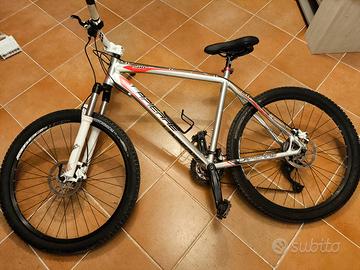 MOUNTAIN BIKE LAPIERRE TECNIC 500 — FULL DISC