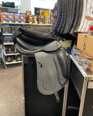 Sella da dressage Prestige come nuova