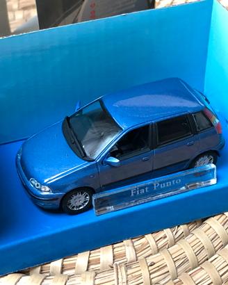 Auto Modellini 1/43 die cast Fiat Punto, Fiat 500