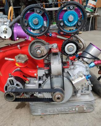 Motore a 8 valvole per fiat 500 d'epoca