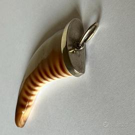 Ciondolo Portafortuna Vintage Argento e Conchiglia