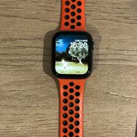 Apple watch 4 con 6 cinturini e cover