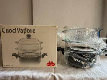 Vaporiera in vetro BALLARINI mai usata.